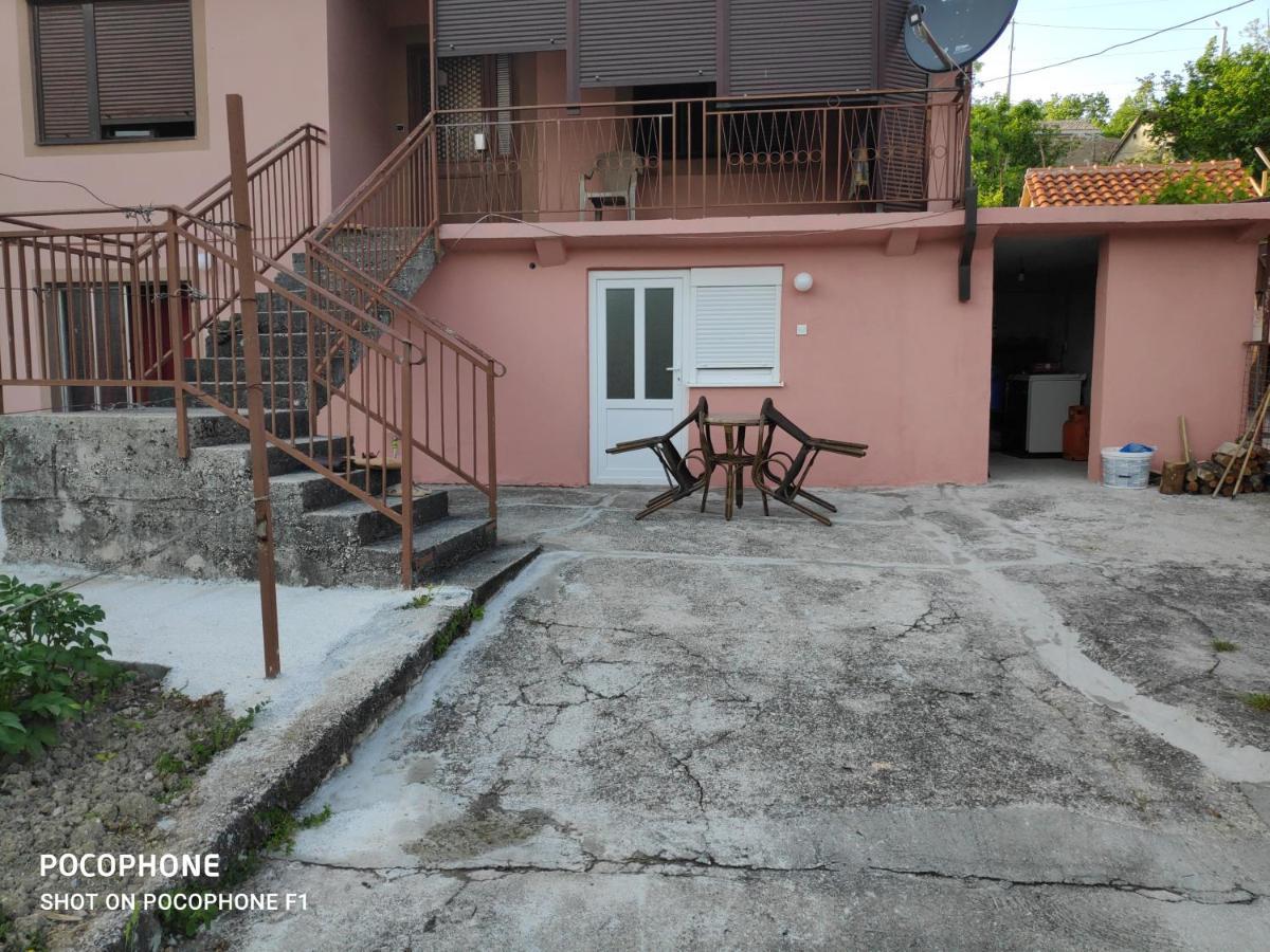 Apartman Pavle 2 Virpazar Exteriör bild